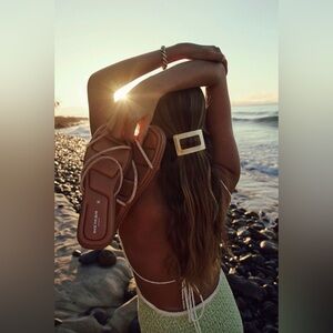 Free People 🌅 Fair And Square Gold Barrette 🌼 Sold Out 🌼 MSRP $24 🌼 NEW